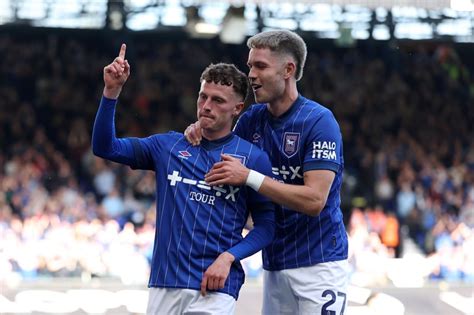 championship promotion favourites|Championship promotion odds: Who is going up to the Premier .